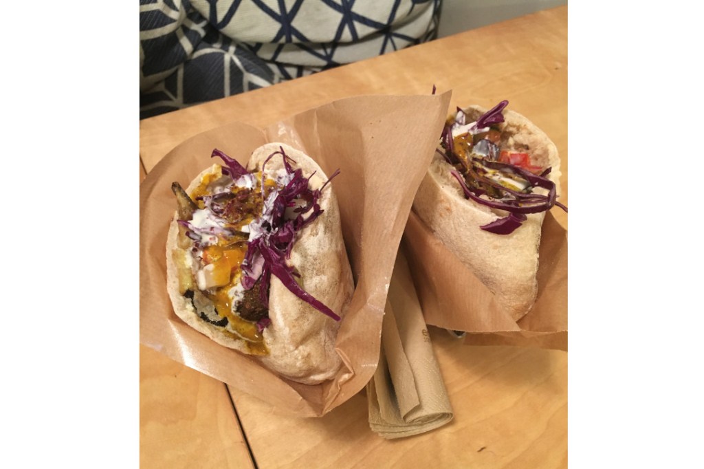 Restaurant Massa pita falafels hummus Bordeaux 